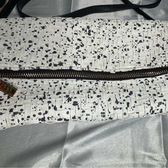 Deux Lux purse that turn into a super cute clutch. - Picture 9 of 10